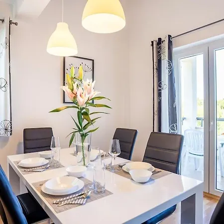 Apartment Punta Premantura